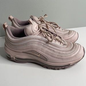 Nike Women's Sneakers in Light Pink and Beige